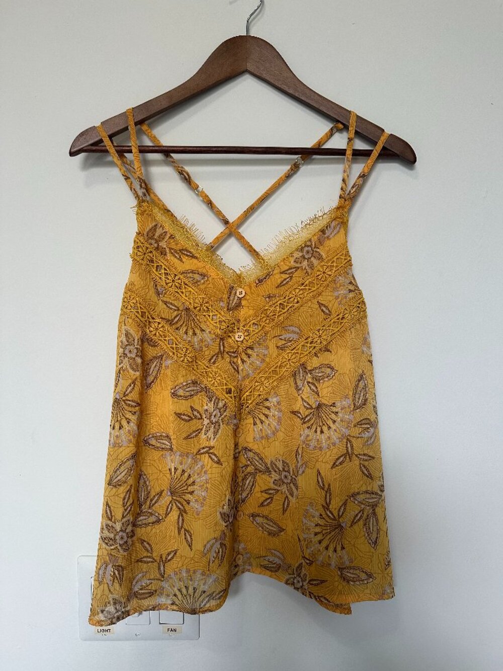 🌻 Miss Me Mustard Yellow Floral Lace Trim Cami Tank Top Medium 🌼